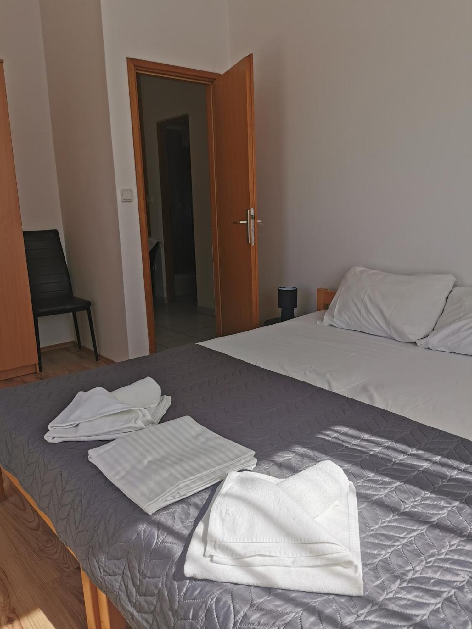 Apartments Riva Povljana Extérieur photo