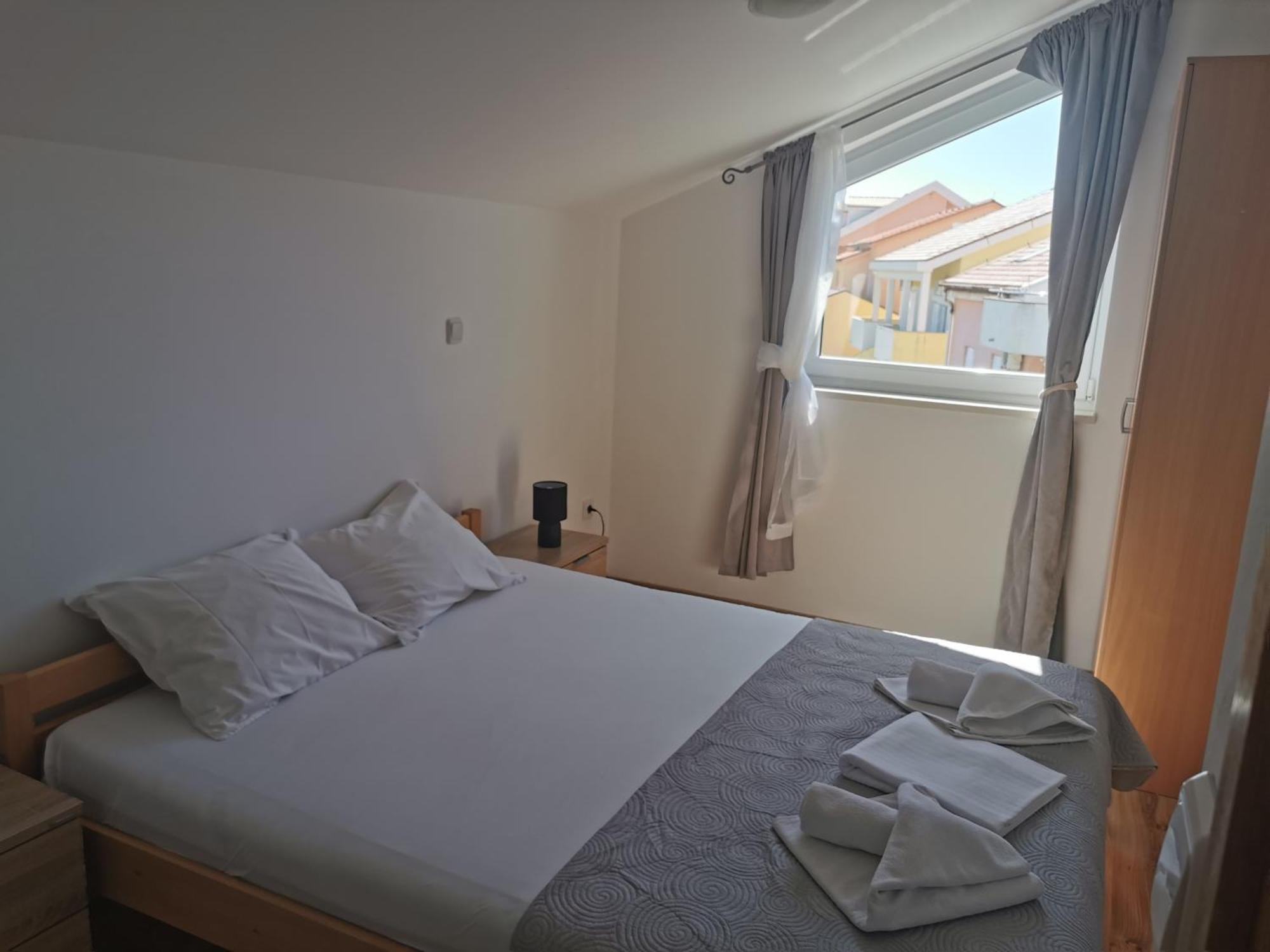 Apartments Riva Povljana Extérieur photo